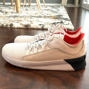 Sorel Out N About white Sneaker - size 8.5 - gently worn! Red soles too :)